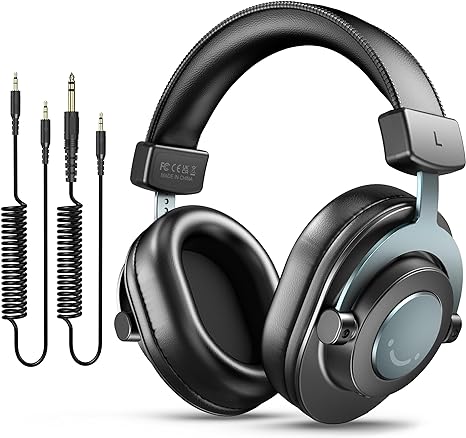 Best Headphones for Podcasting